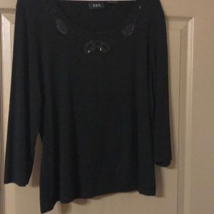 RQT Women’s sequined black long sleeve top.